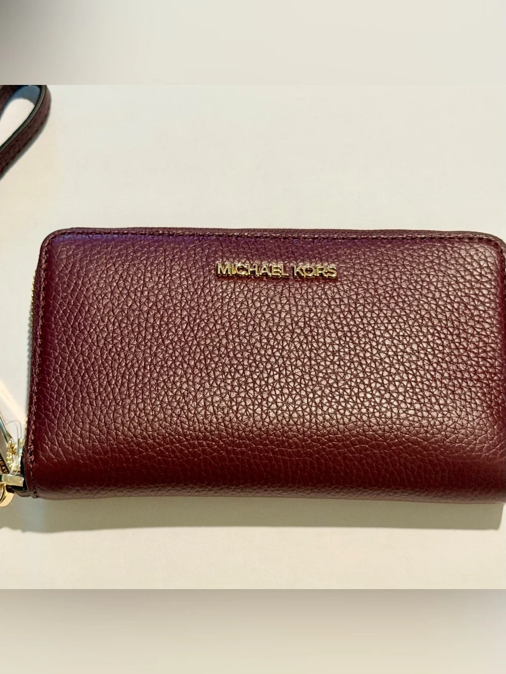 New Michael Kors Pebbled Leather Zip Wristlet Wallet in Burgundy Wine